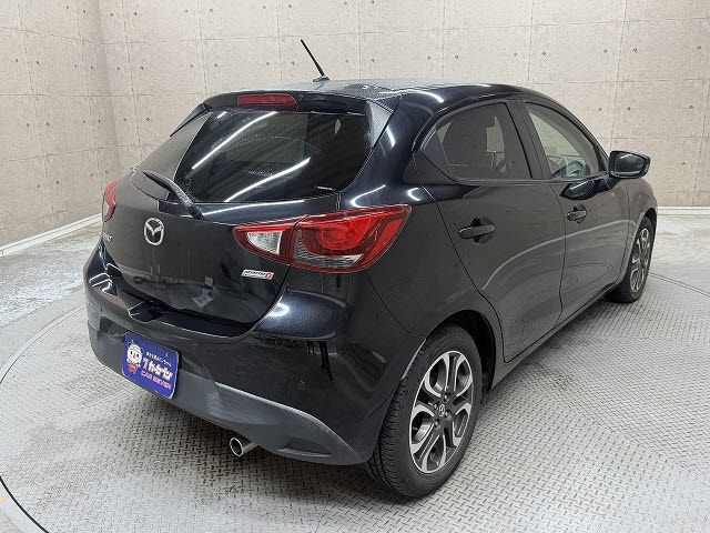MAZDA DEMIO 2015 Image 31