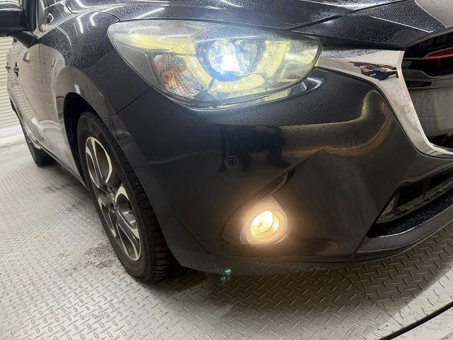 MAZDA DEMIO 2015 Image 31