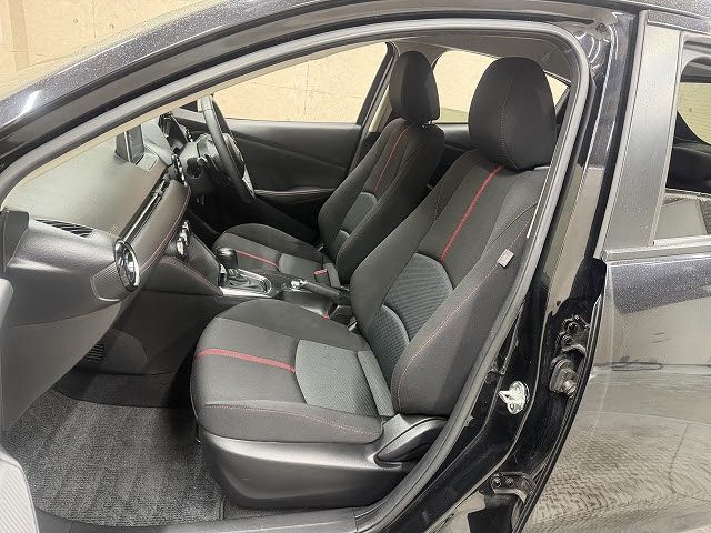 MAZDA DEMIO 2015 Image 31