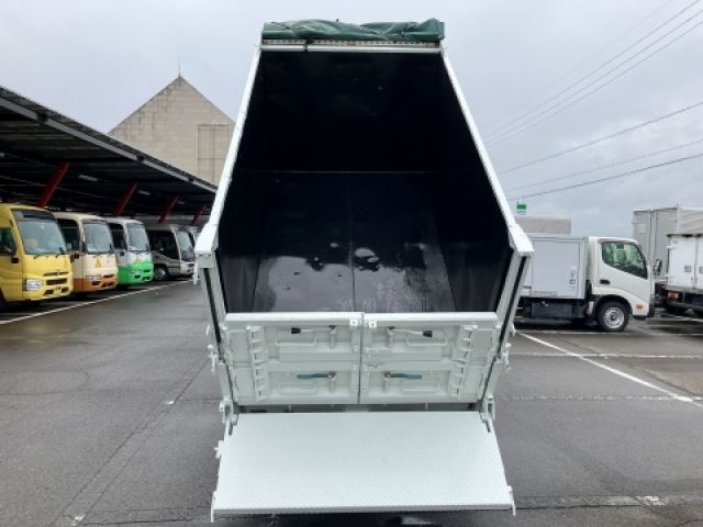 HINO DUTRO 2017 Image 31