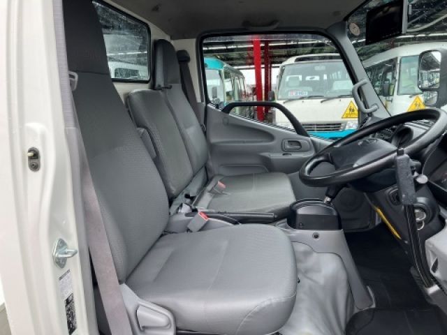 HINO DUTRO 2017 Image 31