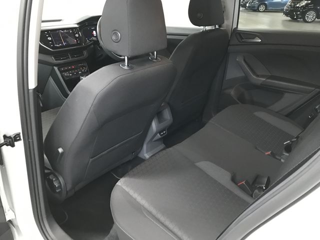 VOLKSWAGEN T-CROSS 2021 Image 31