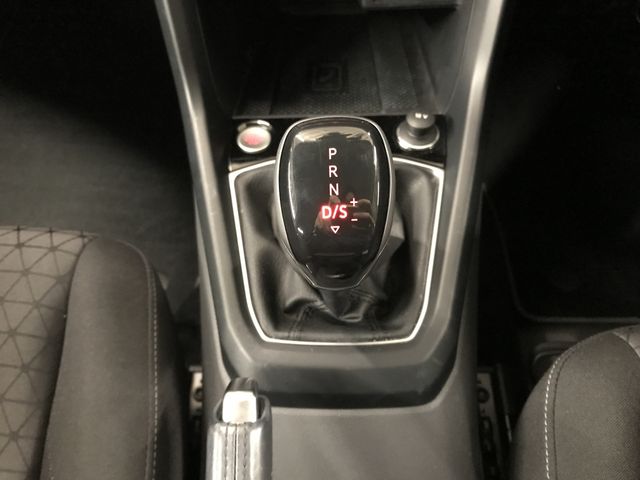 VOLKSWAGEN T-CROSS 2021 Image 31