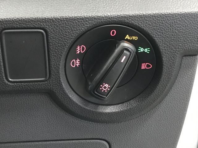 VOLKSWAGEN T-CROSS 2021 Image 31