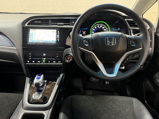 HONDA SHUTTLE HYBRID 2015 Image 31