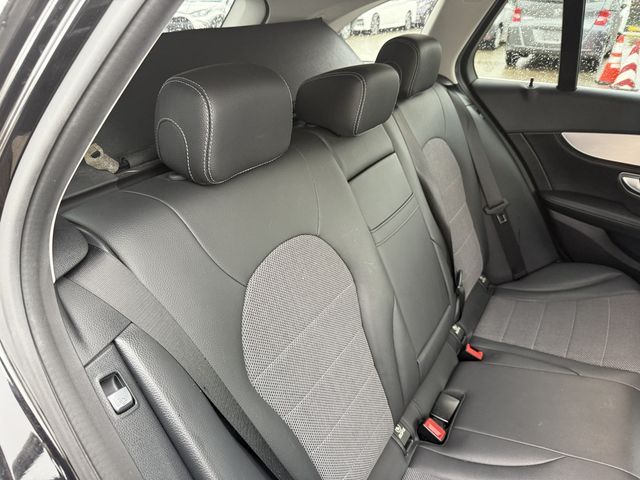 MERCEDES BENZ C CLAS 2014 Image 31