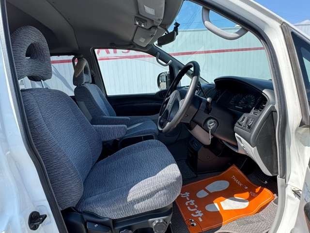 MITSUBISHI DELICA SPACE GEAR  4 2004 Image 31