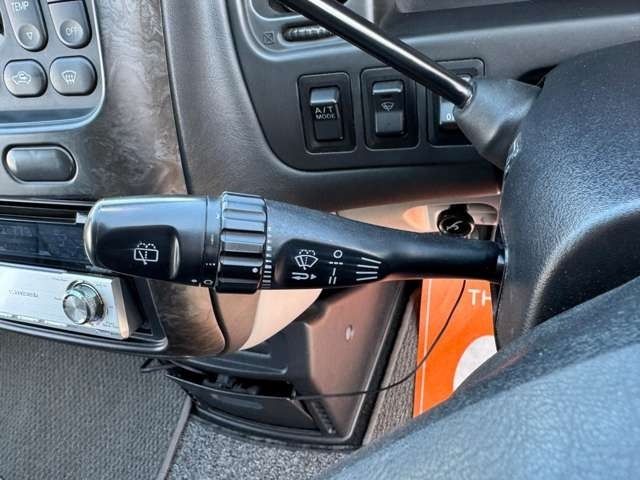 MITSUBISHI DELICA SPACE GEAR  4 2004 Image 31