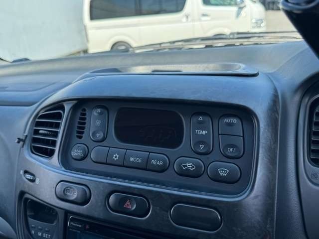 MITSUBISHI DELICA SPACE GEAR  4 2004 Image 31