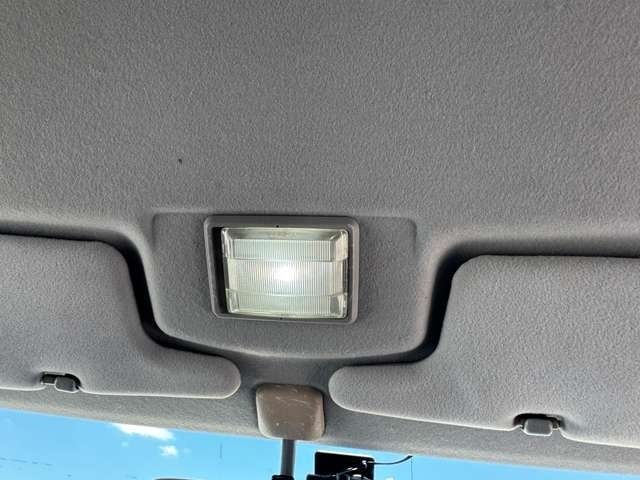 MITSUBISHI DELICA SPACE GEAR  4 2004 Image 31