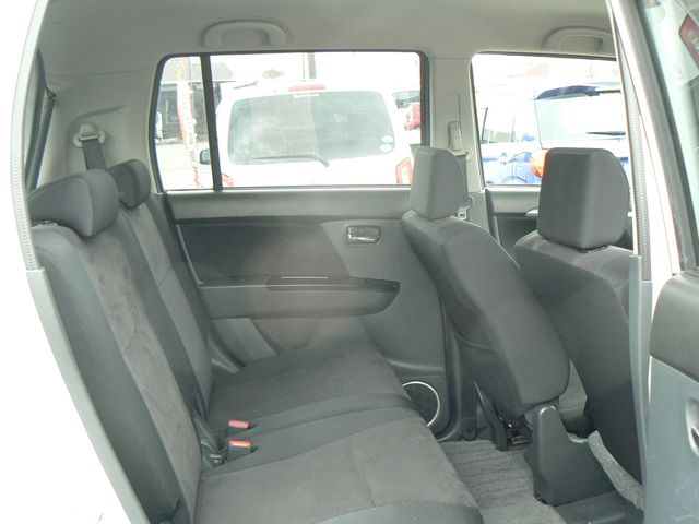 MAZDA AZ-WAGON 2012 Image 31