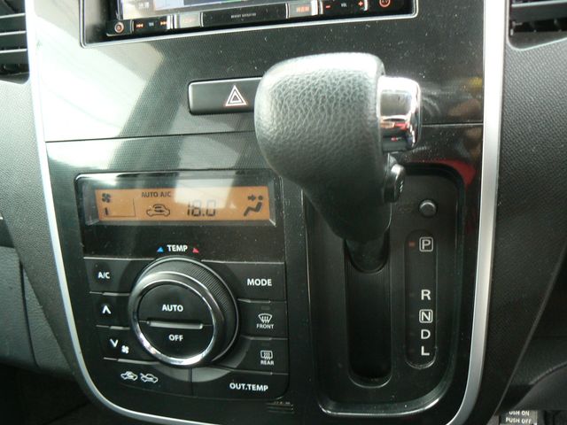 MAZDA AZ-WAGON 2012 Image 31