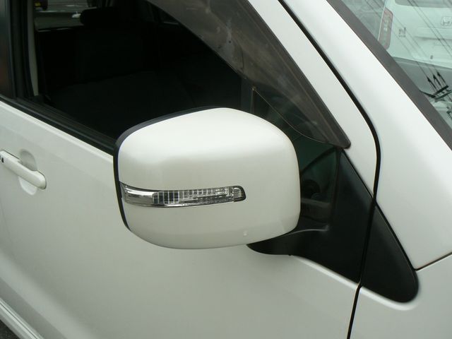 MAZDA AZ-WAGON 2012 Image 31