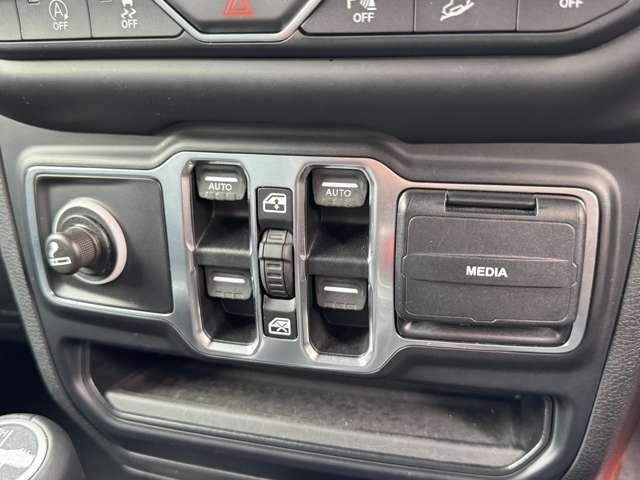 JEEP WRANGLER UNLIMI 2019 Image 31