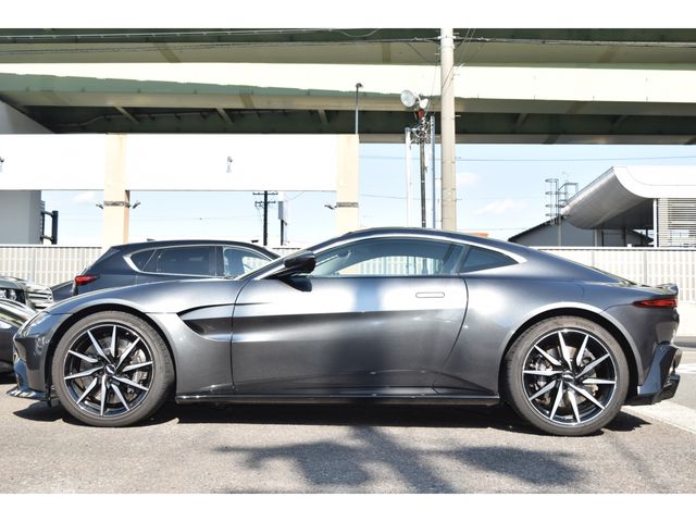 ASTON MARTIN ASTON MARTIN 2019 Image 31