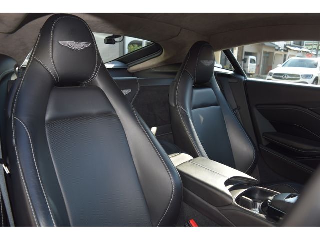 ASTON MARTIN ASTON MARTIN 2019 Image 31