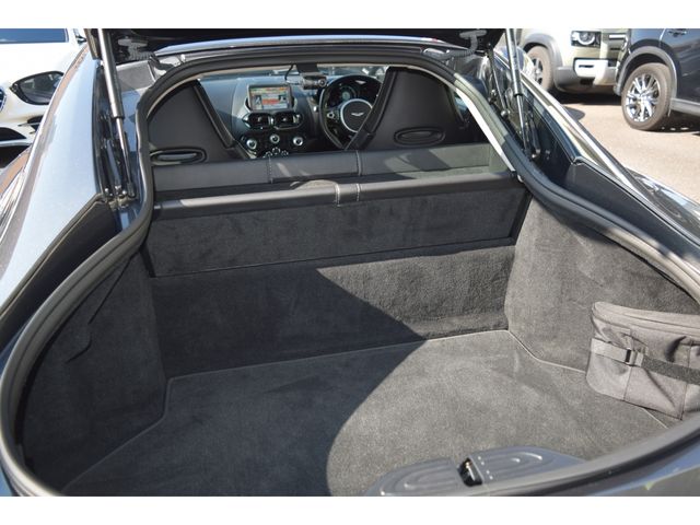 ASTON MARTIN ASTON MARTIN 2019 Image 31