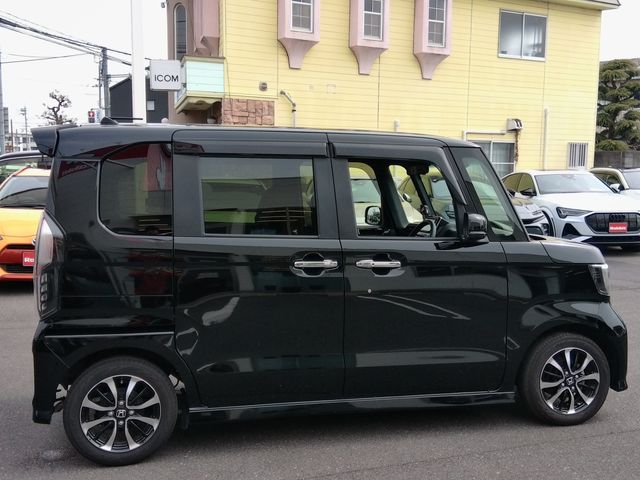 HONDA N BOX CUSTOM 2018 Image 31