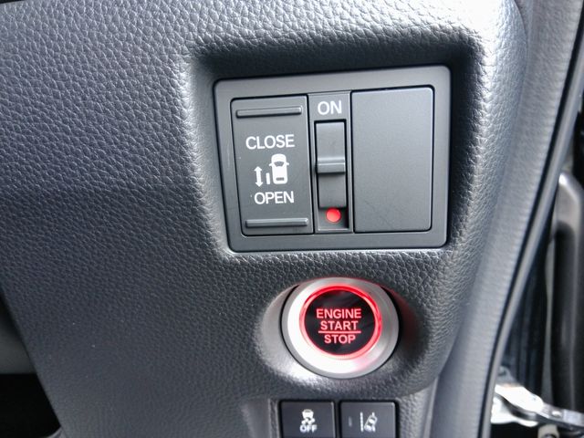 HONDA N BOX CUSTOM 2018 Image 31