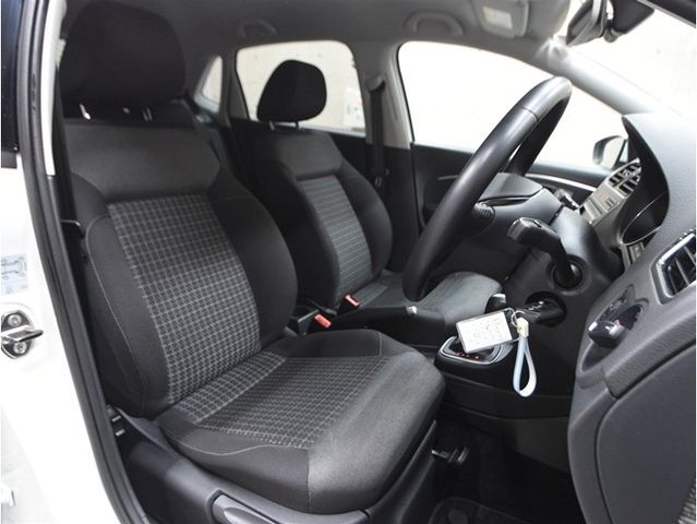 VOLKSWAGEN POLO 2016 Image 31