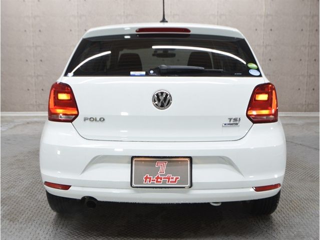 VOLKSWAGEN POLO 2016 Image 31