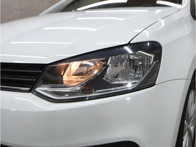 VOLKSWAGEN POLO 2016 Image 31