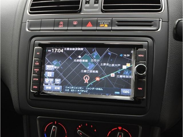 VOLKSWAGEN POLO 2016 Image 31