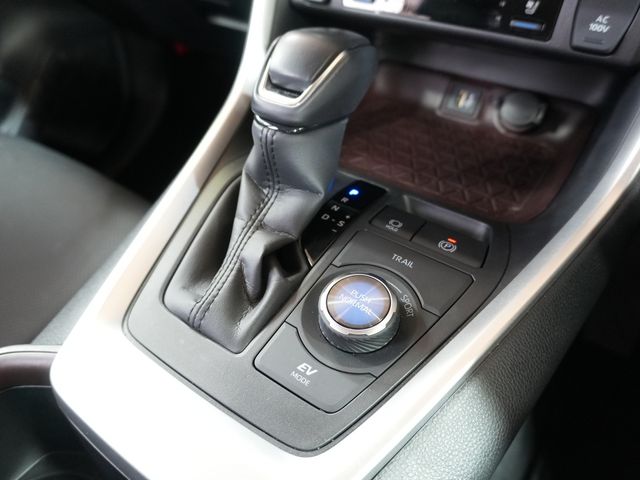 TOYOTA RAV4 HYBRID 4WD 2024 Image 31