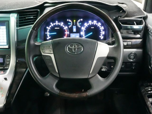 TOYOTA VELLFIRE 2013 Image 31
