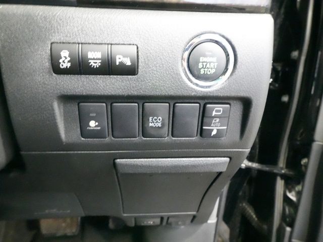 TOYOTA VELLFIRE 2013 Image 31