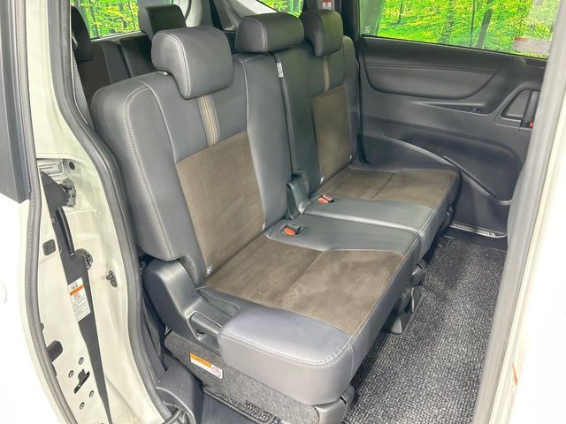 TOYOTA SIENTA HYBRID 2019 Image 31