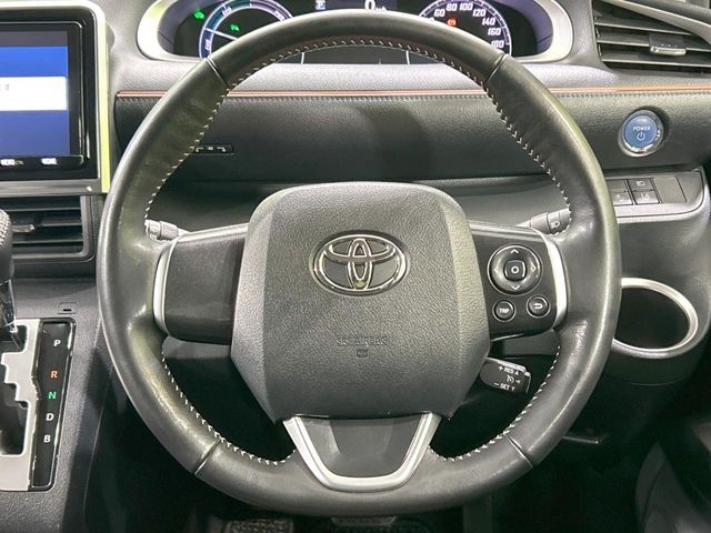 TOYOTA SIENTA HYBRID 2019 Image 31