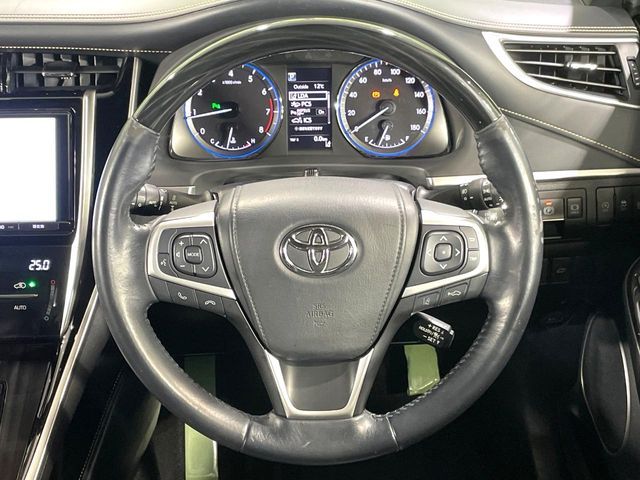 TOYOTA HARRIER 2WD 2018 Image 31