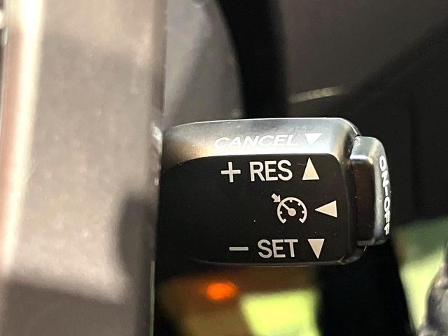 TOYOTA PRIUS ALPHA 2015 Image 31