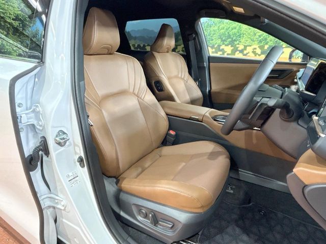 TOYOTA CROWN ESTATE 4WD 2025 Image 31