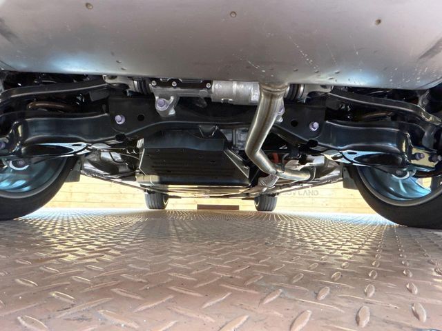 TOYOTA CROWN ESTATE 4WD 2025 Image 31