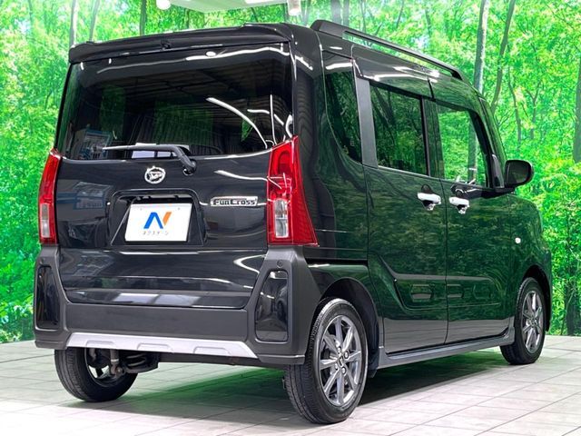 DAIHATSU TANTO FAN CROSS 2022 Image 31