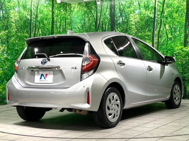 TOYOTA AQUA 2018 Image 31