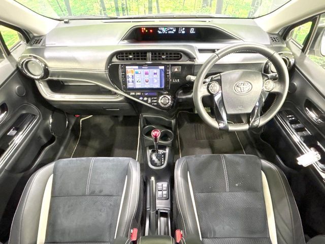 TOYOTA AQUA 2015 Image 31