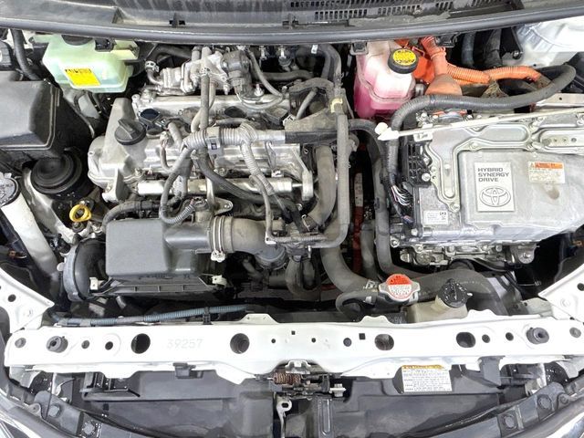 TOYOTA AQUA 2015 Image 31