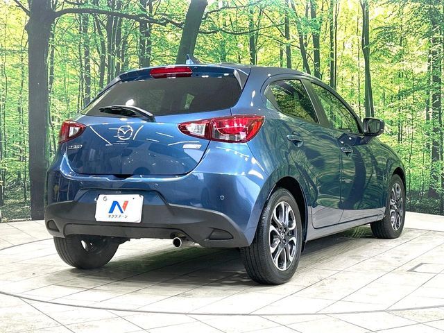 MAZDA DEMIO 2017 Image 31