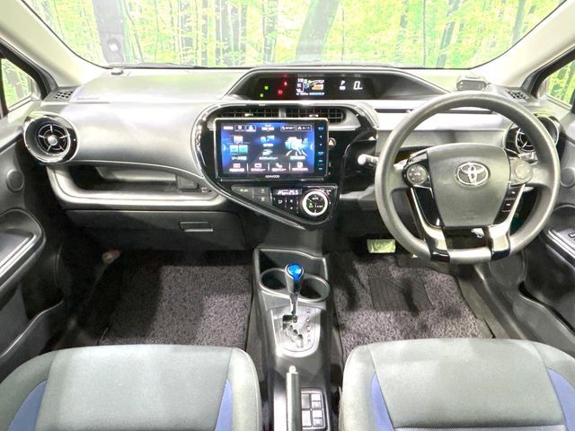 TOYOTA AQUA 2017 Image 31