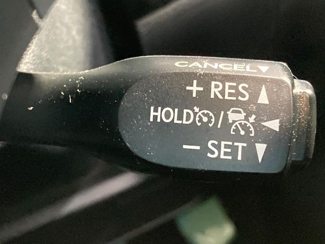 TOYOTA HARRIER 2WD 2018 Image 31