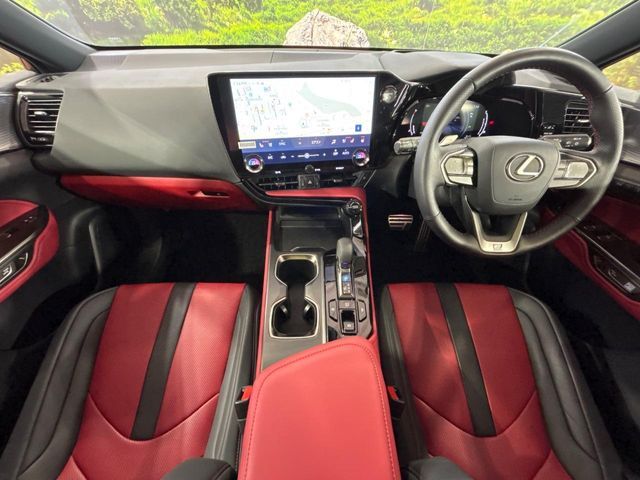 TOYOTA LEXUS NX350H 2023 Image 31
