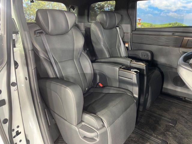 TOYOTA ALPHARD HYBRID 2024 Image 31