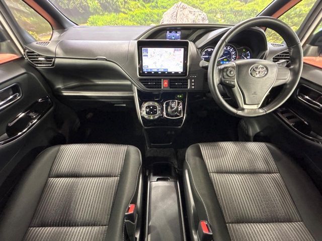 TOYOTA VOXY HYBRID 2020 Image 31