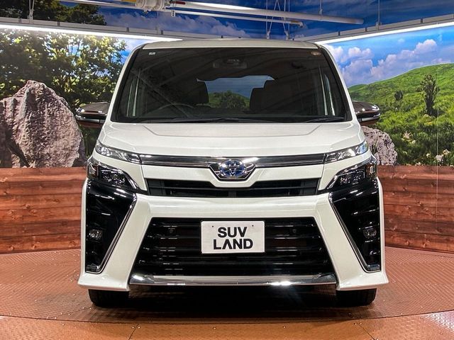 TOYOTA VOXY HYBRID 2020 Image 31