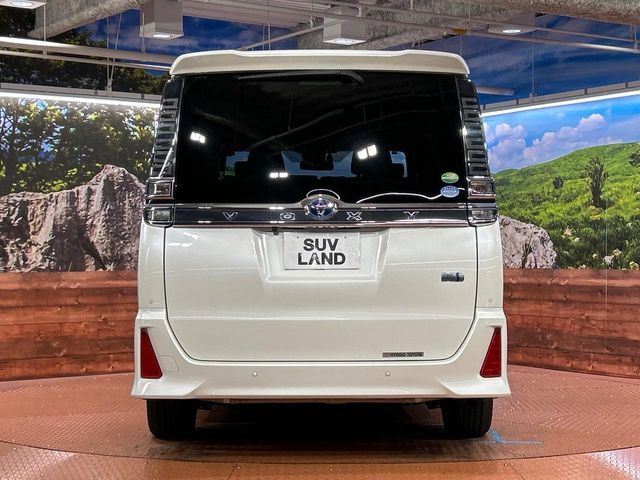 TOYOTA VOXY HYBRID 2020 Image 31