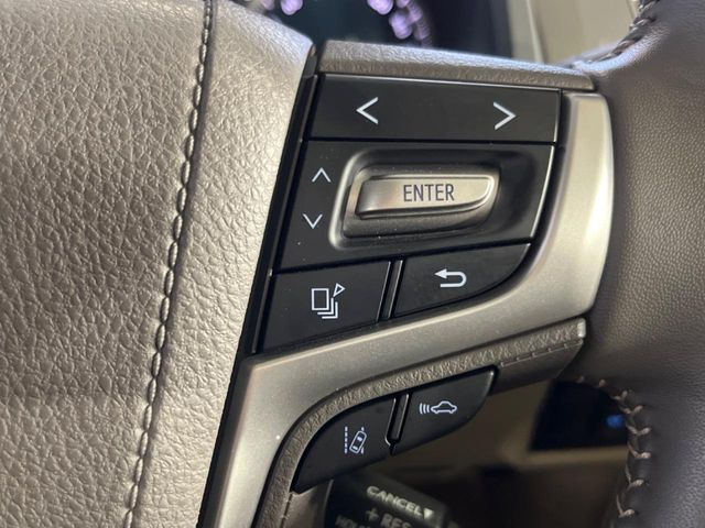 TOYOTA LANDCRUISER PRADO 2023 Image 31