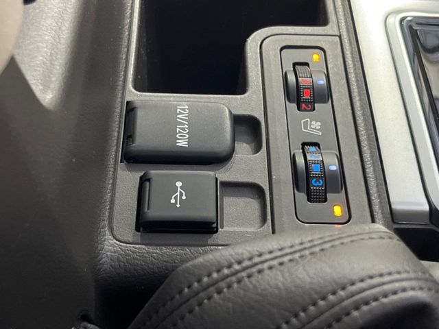 TOYOTA LANDCRUISER PRADO 2023 Image 31